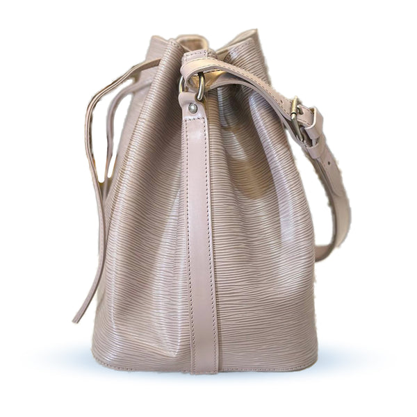 LV Noe Epi leather