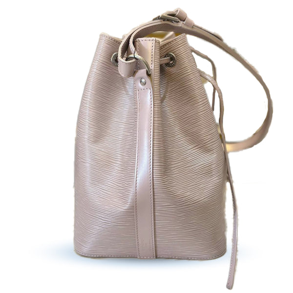 LV Noe Epi leather