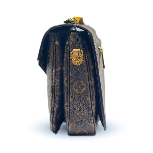 LV Pochette Métis