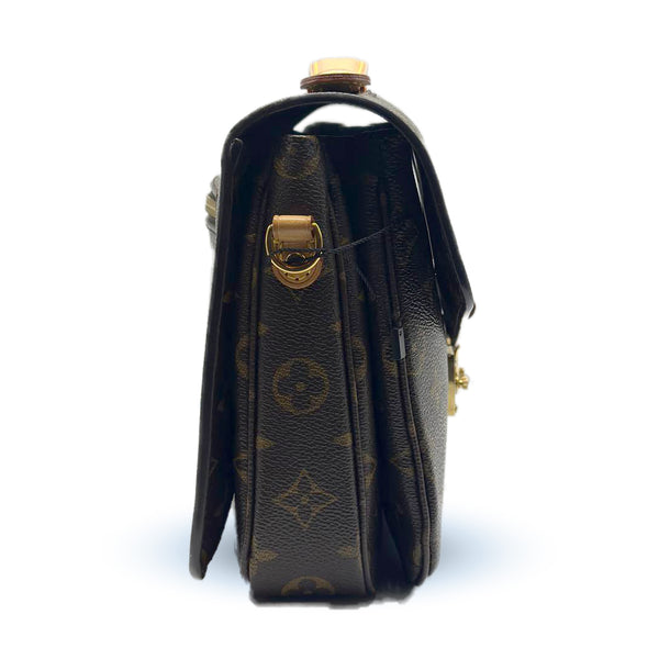 LV Pochette Métis