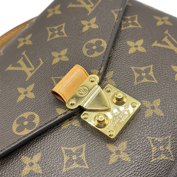 LV Pochette Métis